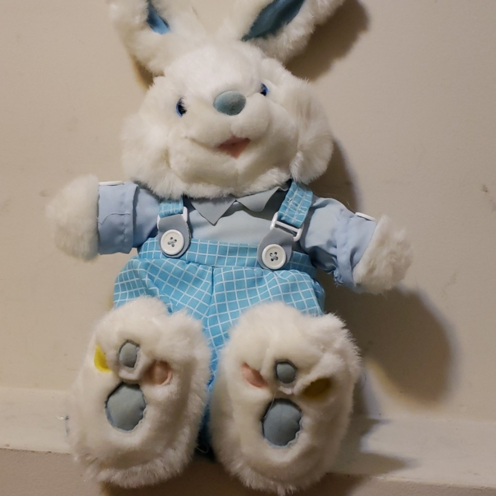 Small Rabbit - Picture 3 of 8